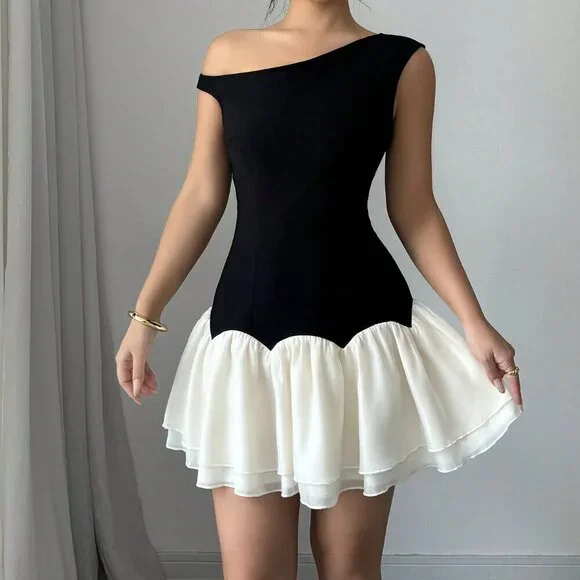 Black Casual Women's Woven Splicing Design Sleeveless Asymmetric Mini Dress - Picture 4 of 6